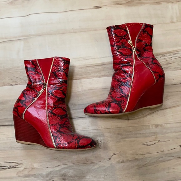 Ashro Shoes - Ashro Red Animal Print Wedge size 6